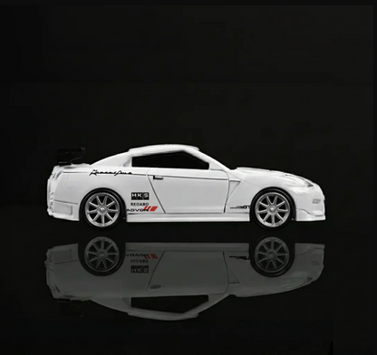 Nissan GT-R35 Lighter